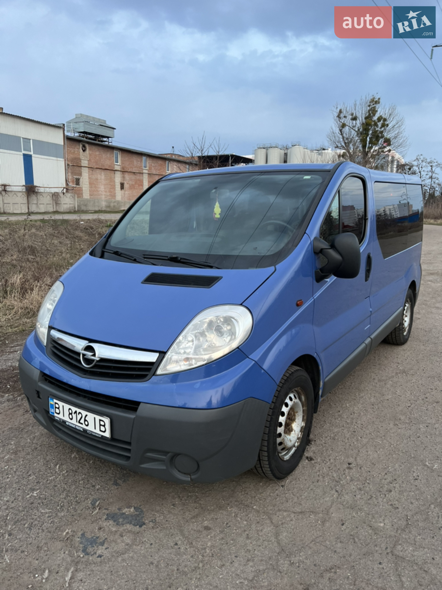 2010 Opel Vivaro - фото 1