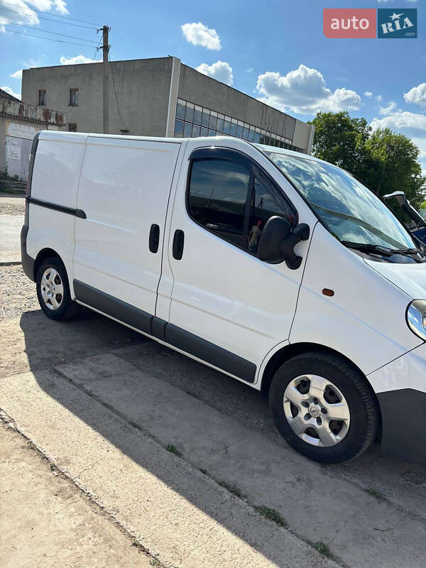 Opel Vivaro 2011