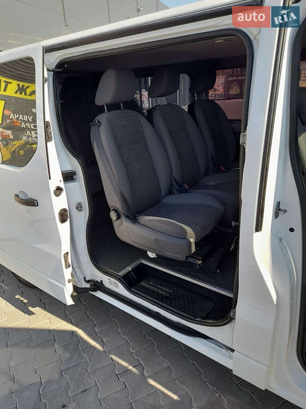 Минивэн Opel Vivaro 2014 в Звягеле