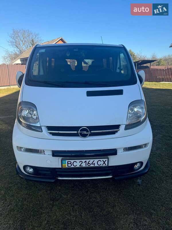 Минивэн Opel Vivaro 2006 в Дрогобыче