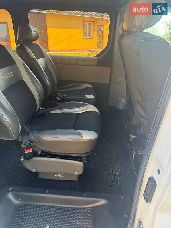 Минивэн Opel Vivaro 2006 в Дрогобыче