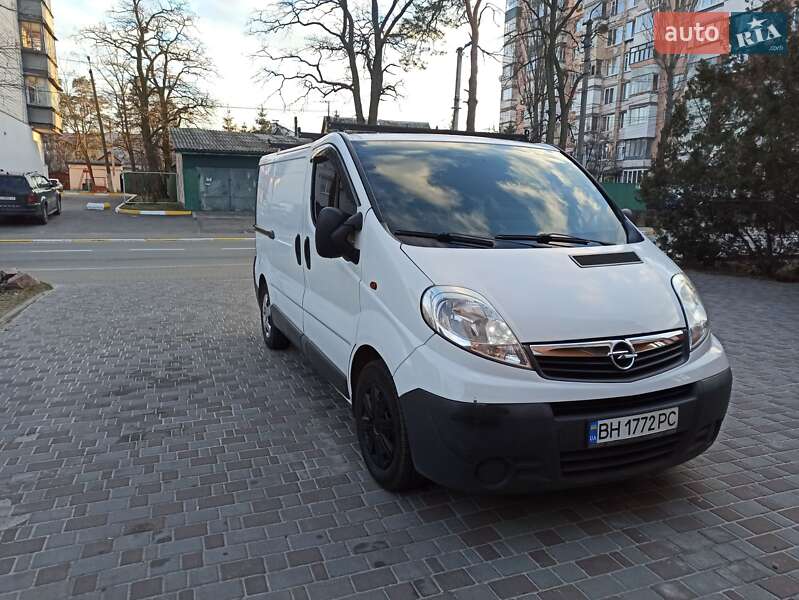 Грузовой фургон Opel Vivaro 2013 в Ирпене