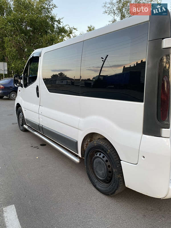 Мінівен Opel Vivaro 2001 в Вознесенську