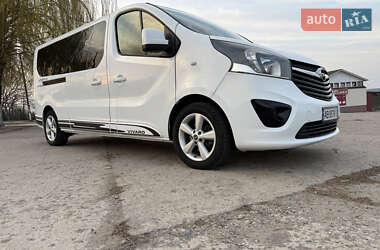 Минивэн Opel Vivaro 2017 в 