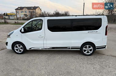 Минивэн Opel Vivaro 2017 в 