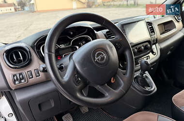 Минивэн Opel Vivaro 2017 в 