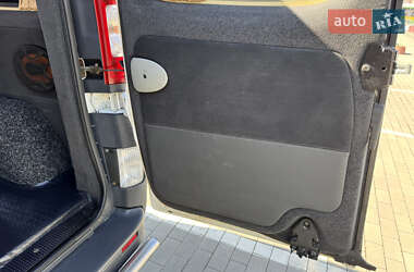 Мінівен Opel Vivaro 2007 в 