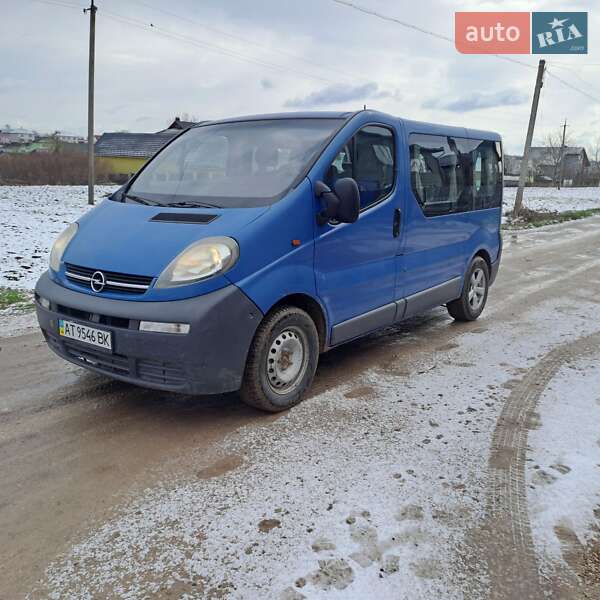 Минивэн Opel Vivaro 2004 в 