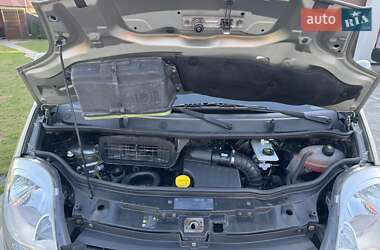 Минивэн Opel Vivaro 2013 в 
