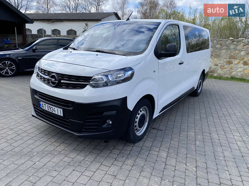 Минивэн Opel Vivaro 2019 в 