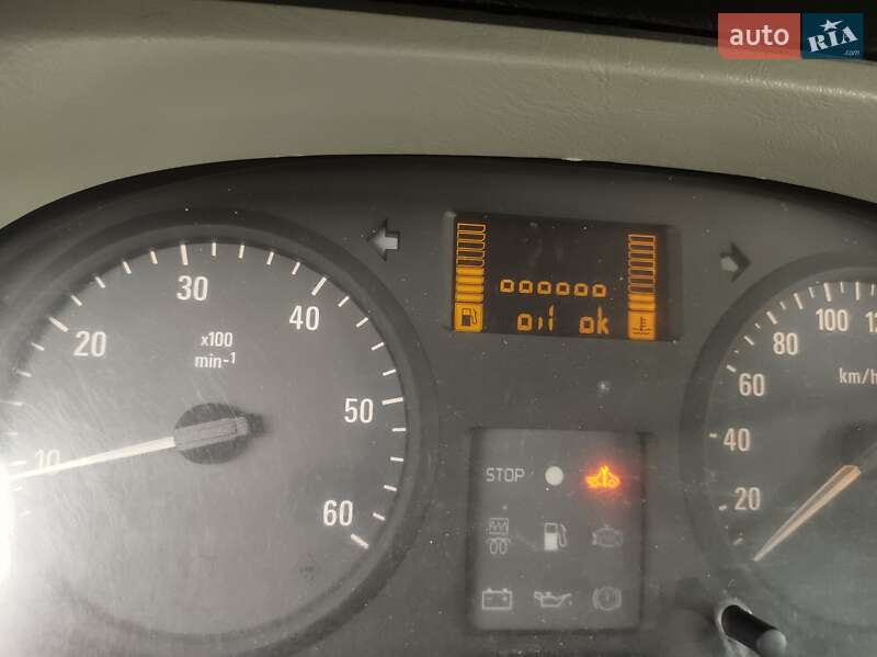 Минивэн Opel Vivaro 2006 в Ивано-Франковске