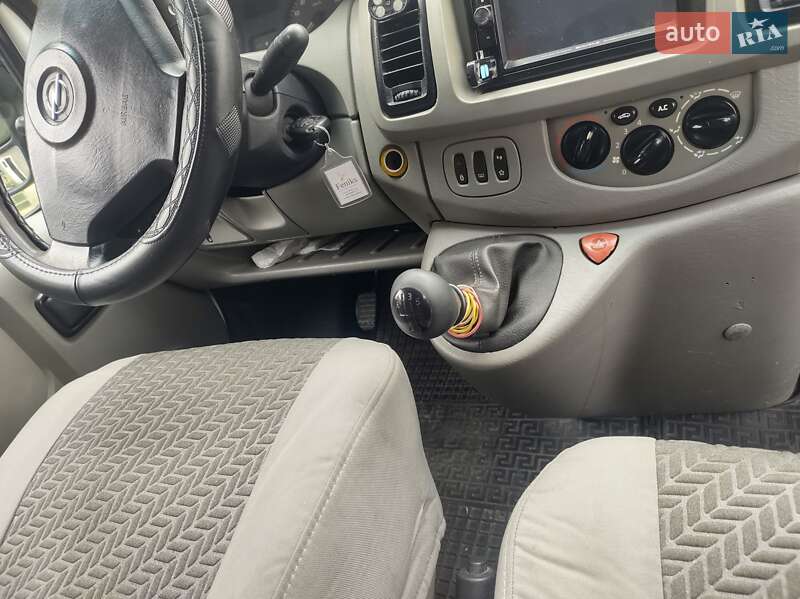 Минивэн Opel Vivaro 2006 в Ивано-Франковске