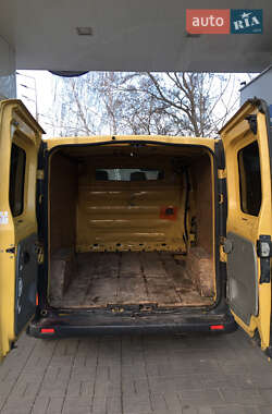 Грузопассажирский фургон Opel Vivaro 2002 в 