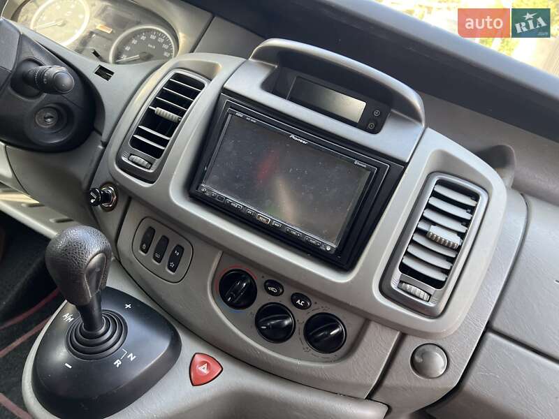 Минивэн Opel Vivaro 2007 в Киеве