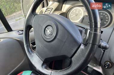 Минивэн Opel Vivaro 2007 в 