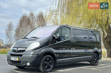 Минивэн Opel Vivaro 2013 в 