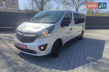 Минивэн Opel Vivaro 2015 в 