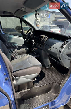 Минивэн Opel Vivaro 2008 в 