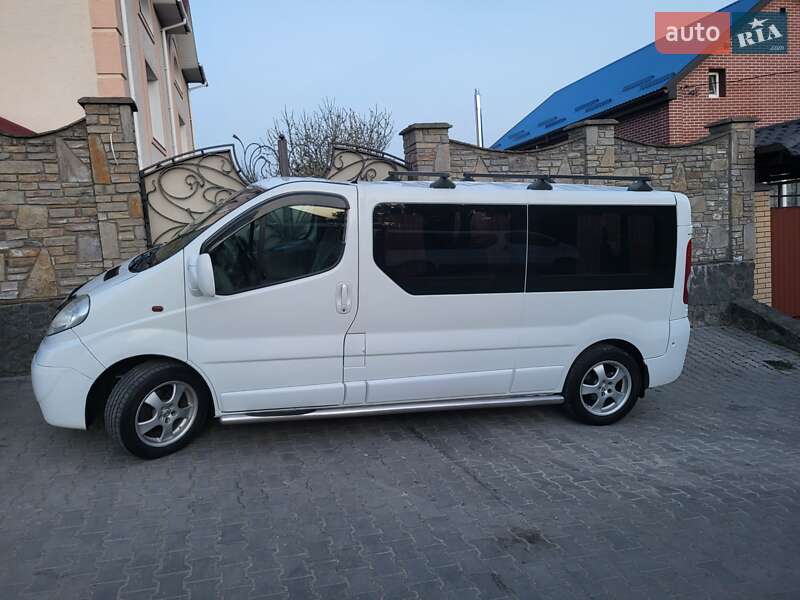 Минивэн Opel Vivaro 2007 в Хмельницком