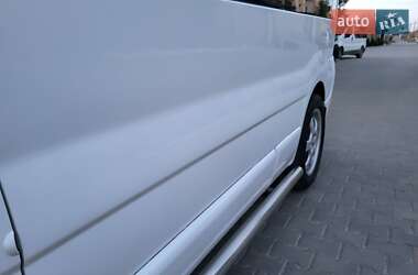 Минивэн Opel Vivaro 2007 в 