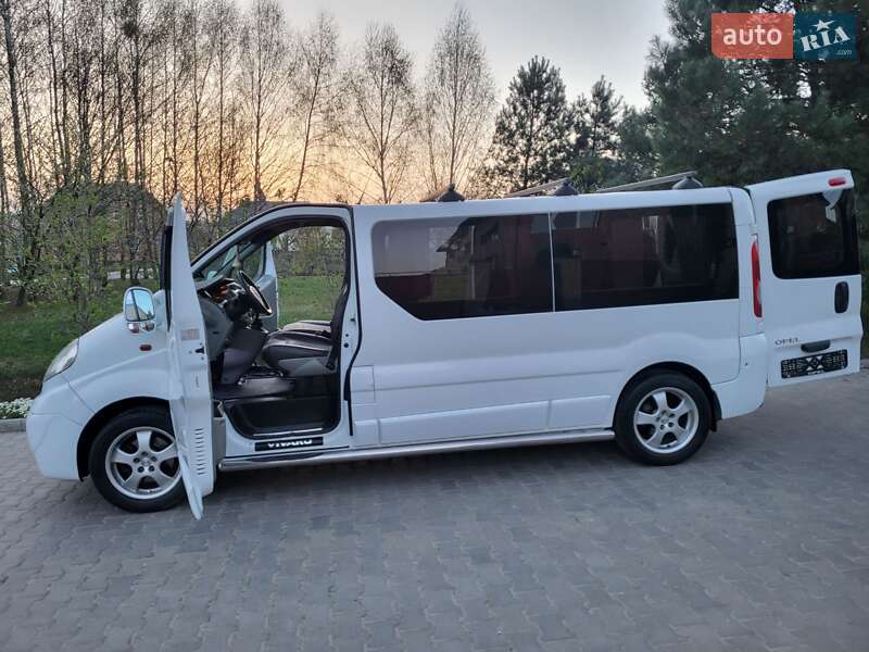 Минивэн Opel Vivaro 2007 в Хмельницком