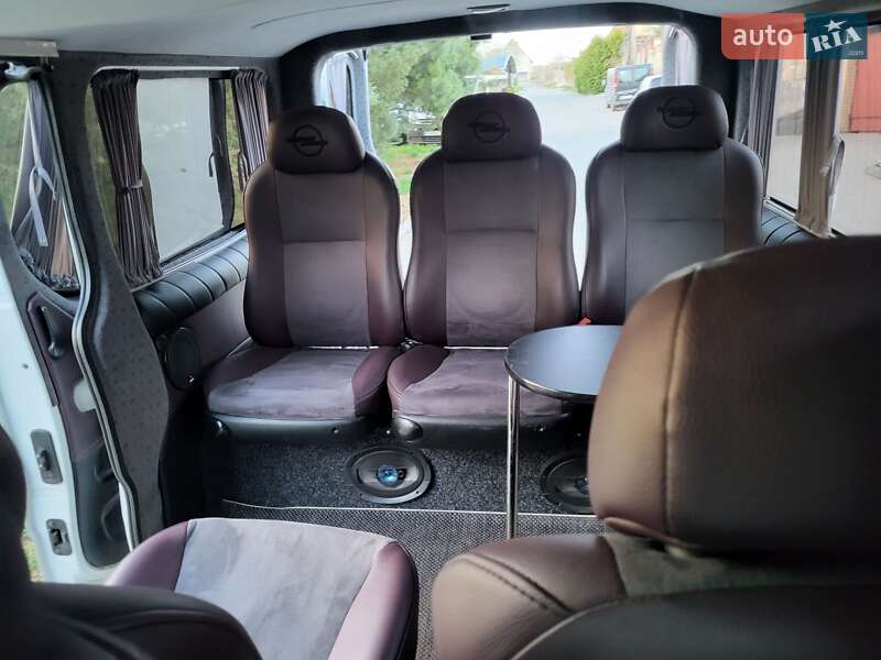 Минивэн Opel Vivaro 2007 в Хмельницком