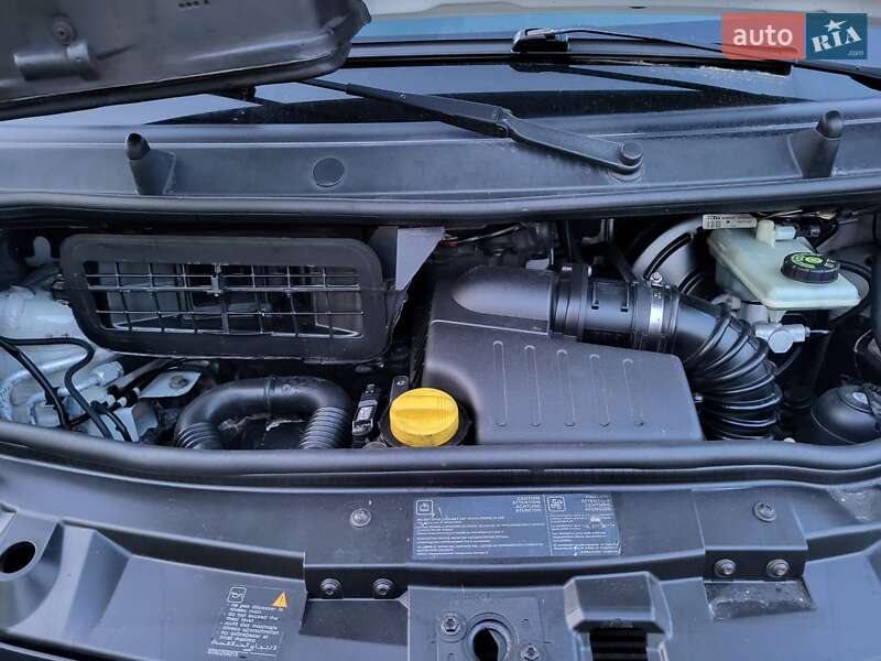 Минивэн Opel Vivaro 2007 в Хмельницком
