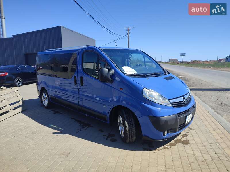 Минивэн Opel Vivaro 2011 в Умани