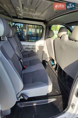 Минивэн Opel Vivaro 2011 в 