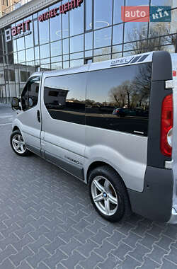 Минивэн Opel Vivaro 2007 в 