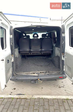 Мінівен Opel Vivaro 2004 в 