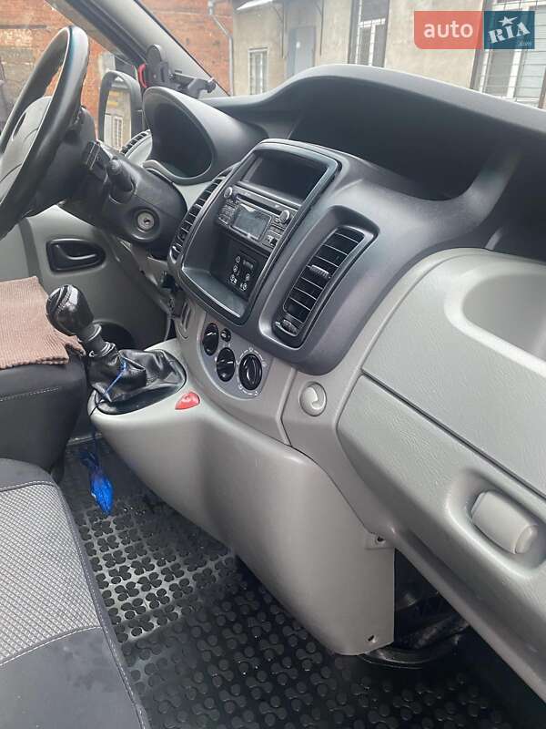 Минивэн Opel Vivaro 2014 в Харькове