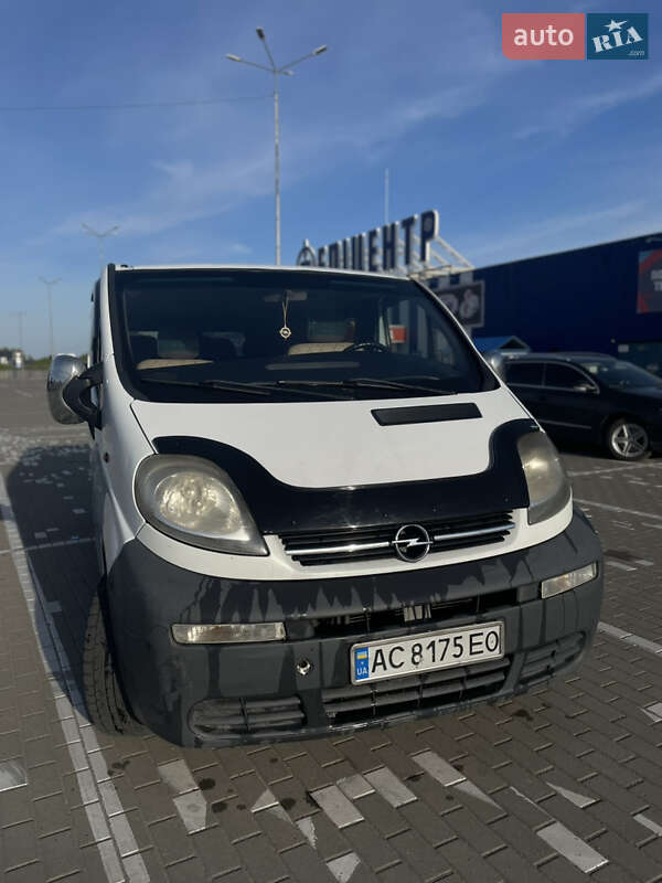 Opel Vivaro 2005
