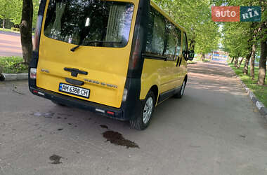 Минивэн Opel Vivaro 2004 в 