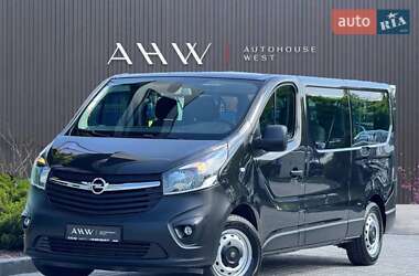 Минивэн Opel Vivaro 2017 в Львове