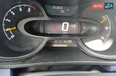 Грузовой фургон Opel Vivaro 2017 в 