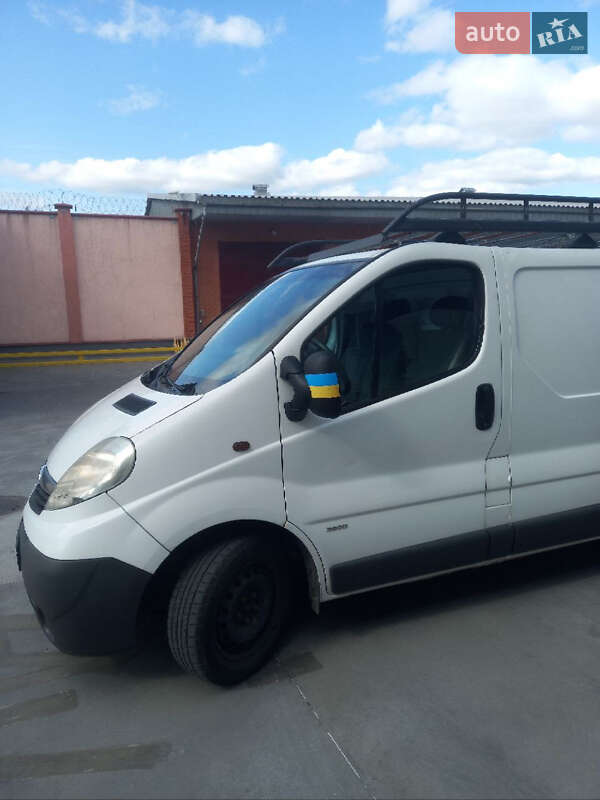 Вантажний фургон Opel Vivaro 2007 в Дніпрі