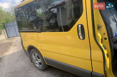 Минивэн Opel Vivaro 2004 в Кицмани фото 5 Минивэн Opel Vivaro 2004 в Кицмани