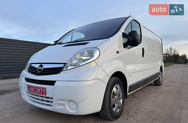 Грузовой фургон Opel Vivaro 2014 в 