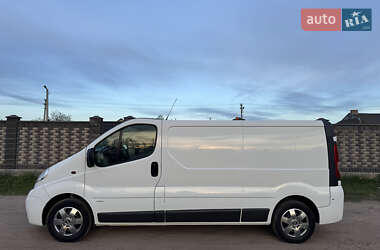 Грузовой фургон Opel Vivaro 2014 в 