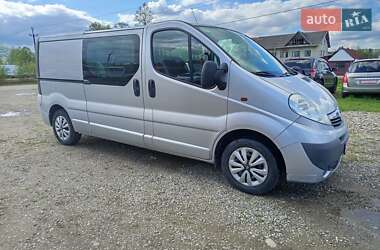 Минивэн Opel Vivaro 2009 в Косове