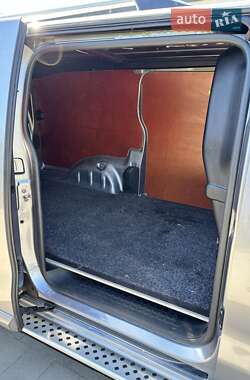 Вантажний фургон Opel Vivaro 2020 в 