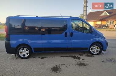 Мінівен Opel Vivaro 2011 в Умані