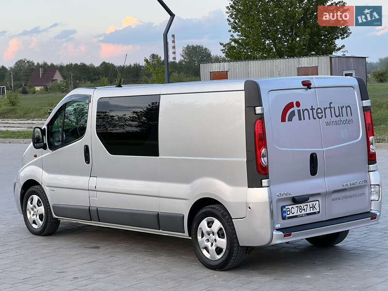 Минивэн Opel Vivaro 2012 в Здолбунове