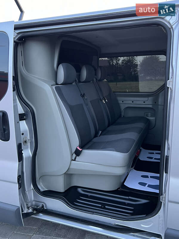Минивэн Opel Vivaro 2012 в Здолбунове