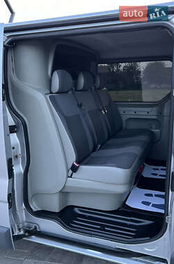 Мінівен Opel Vivaro 2012 в 