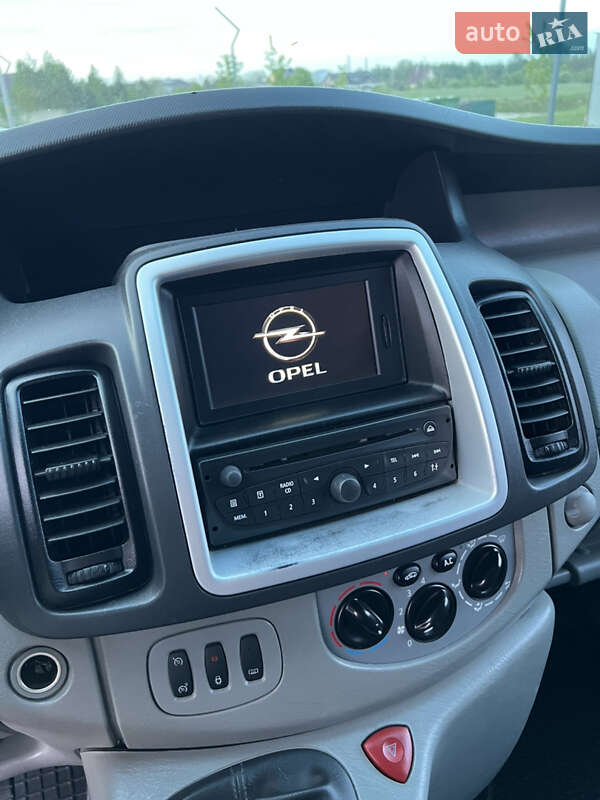 Минивэн Opel Vivaro 2012 в Здолбунове