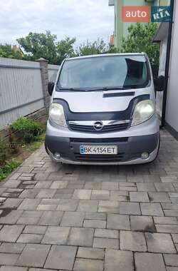 Минивэн Opel Vivaro 2008 в Ровно