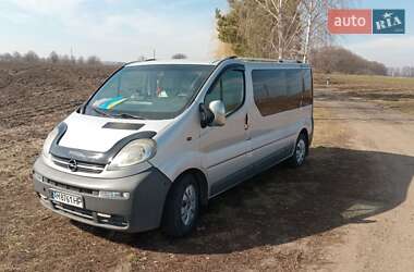 Мінівен Opel Vivaro 2004 в Звягелі