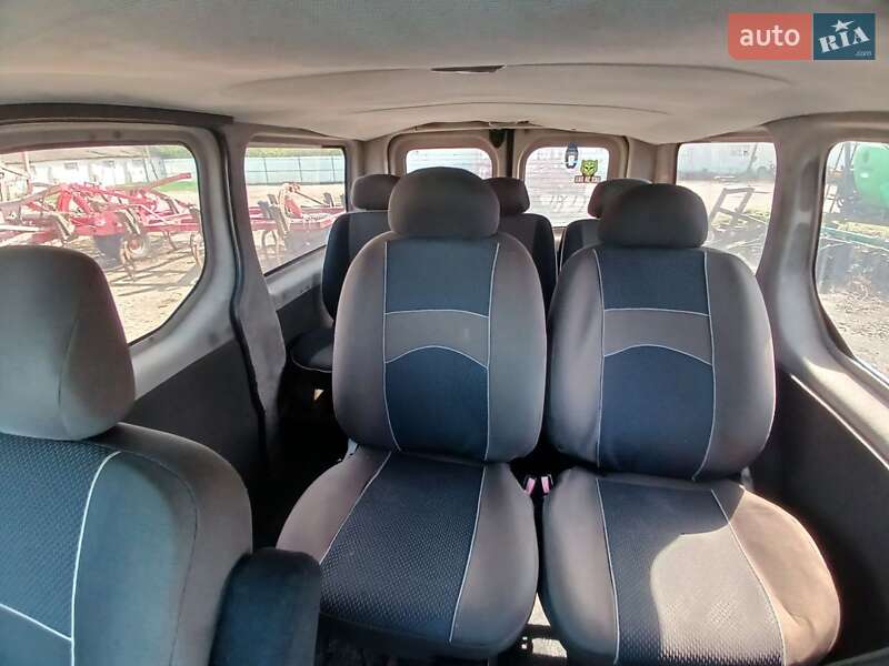 Минивэн Opel Vivaro 2004 в Сумах